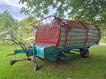 Ladewagen Steyr Hamster 803 V, System Weichel