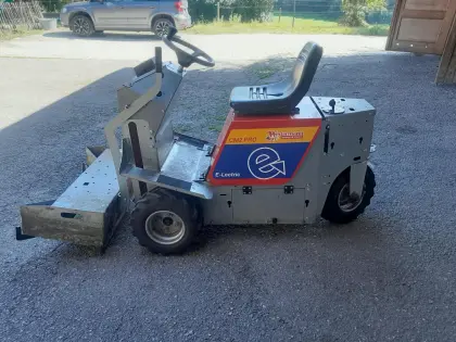 Westermann CM2-PRO E-Lectric Spaltenschieber, Futterschieber
