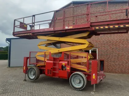Arbeitsbühne Genie GS3390RT Hubsteiger Allrad Deutz Diesel