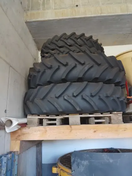 Kulturräder 340/85R38, 8.3R24