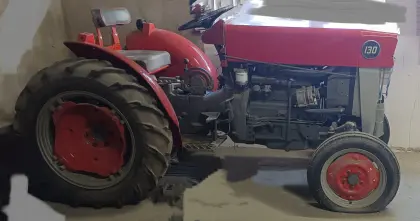 Massey Ferguson 130 Traktor Schmalspur