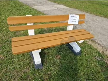 Wetterfeste Sitzbank