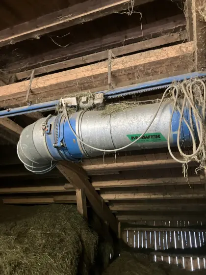 Heuverteiler mit Schongebläse