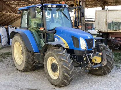 New Holland T5070