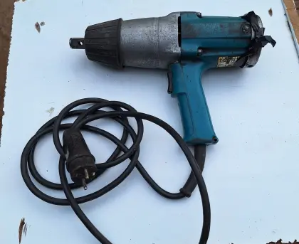 Defekter Schlagschrauber Makita