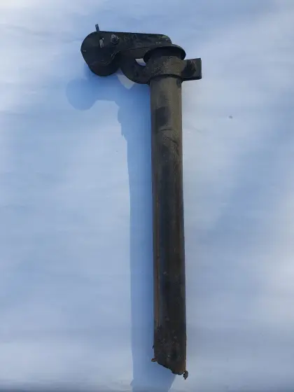 Steyr Auspuffhalter, Auspuffrohr, Halterung mit Klemme