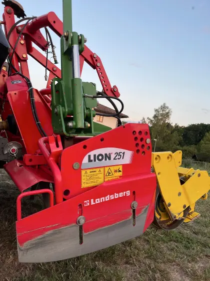 Pöttinger Lion 251