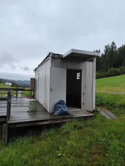Mannschaftscontainer, Baucontainer