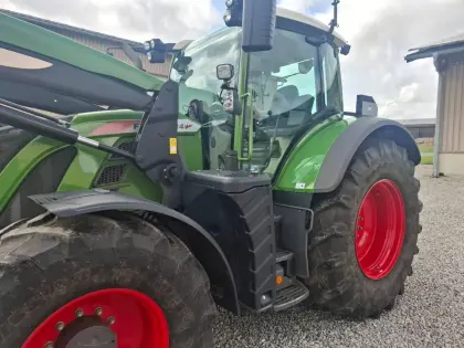 Fendt 724 Vario ProfiPlus mit Frontlader Quicke Q7L