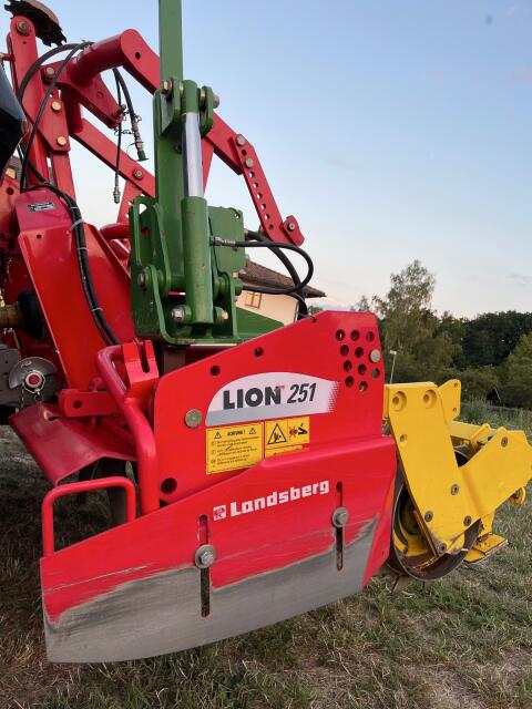 Pöttinger Lion 251