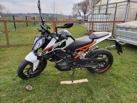 KTM Duke 125