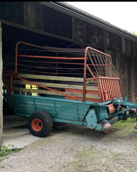 Steyr Hamster 801 Ladewagen