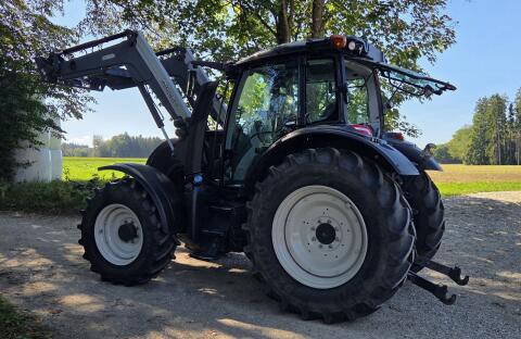 Valtra N134 Aktiv, 960 Bstd., Top Zustand, Traktor
