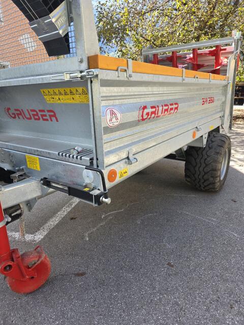 Gruber SM 350 Miststreuer