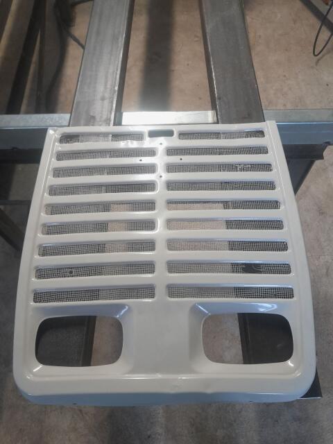 Frontmaske Steyr Plus