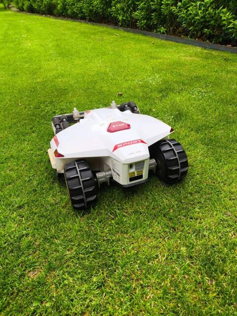 Mammotion LUBA 1 AWD 5000