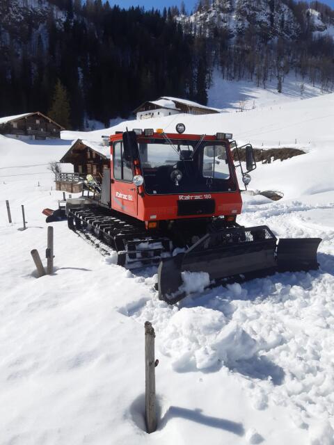 RATRAC 180 PISTENRAUPE