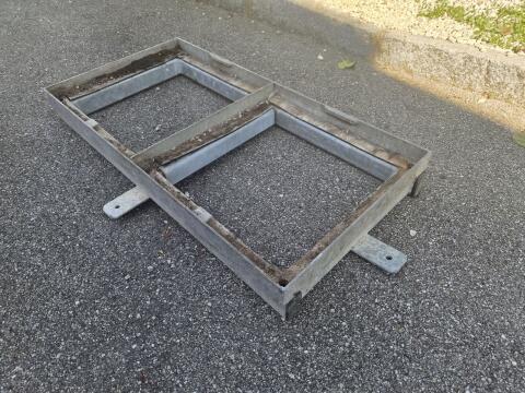 Schachtdeckel aus Gusseisen