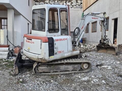 Bagger Takeuchi Tb035
