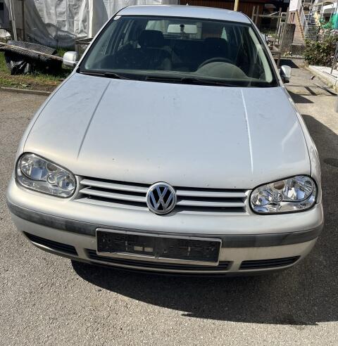 VW Golf 4