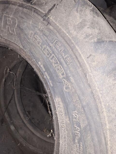2 Stk. Goodyear 13.6 R24