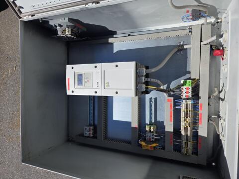 Profi-Schaltschrank mit Eaton Frequenzumrichter 18,5 kW (Eaton PowerXL DA1)