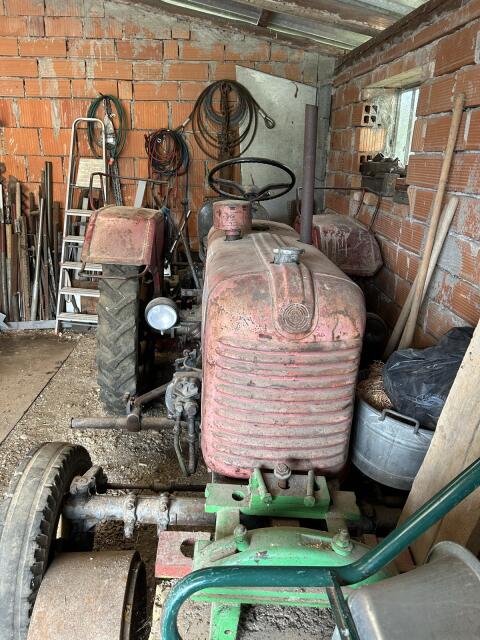 Steyr T84