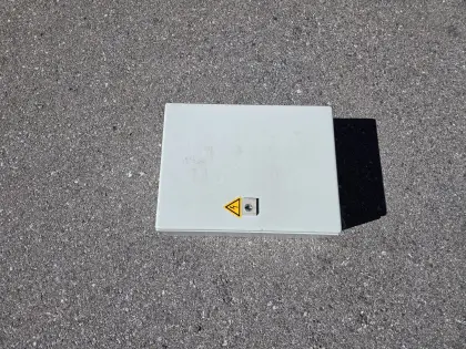 Verschiedene Klein-Schaltschränke, Klemmkästen, vorverkabelt