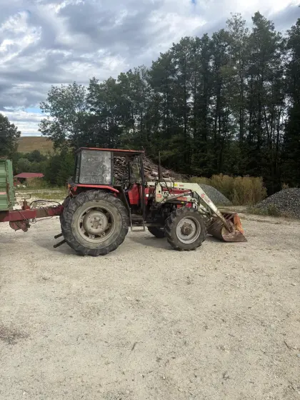 Traktor Massey Ferguson 274