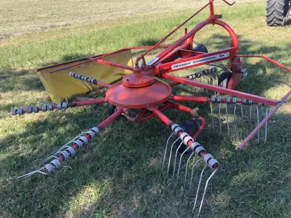 Pöttinger Schwader 272