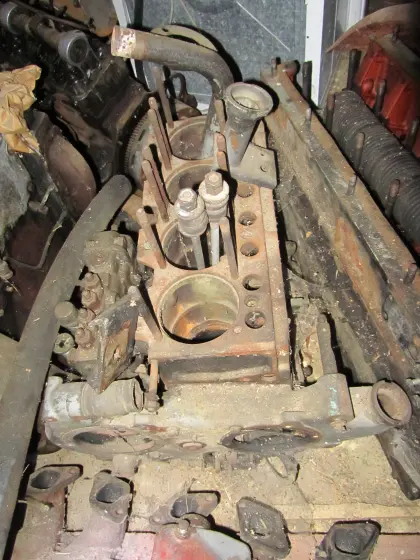 Steyr 290 Motorblock leer, nicht gesprungen