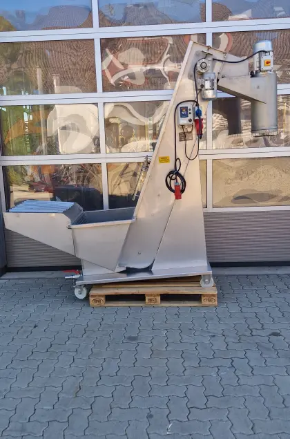 Schrägförderer Holstein (Maurer, Voran)