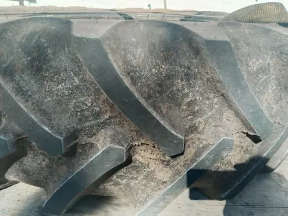 BKT RT 855 420/85R34