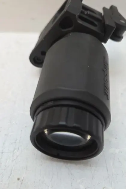 Aimpoint CompM3 Rotpunktvisier (4 MOA)