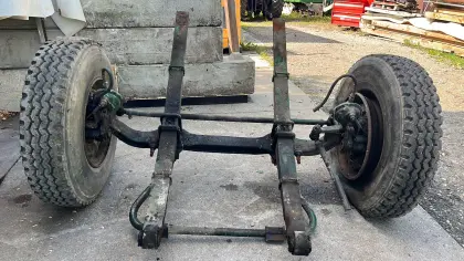 Tieflader-LKW-Achse, gebremst