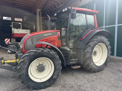 Valtra N 141 Hitech