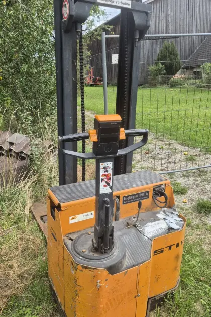 Stapler Hochhubwagen mit Antrieb
