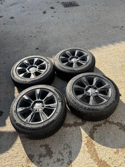 Neuwertige Reifen inkl. Audi-Felgen Audi A4 B8 Allroad