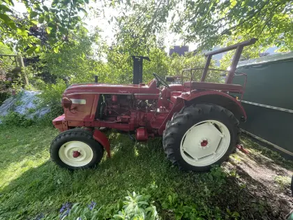 Traktor Porsche Renault Super 4