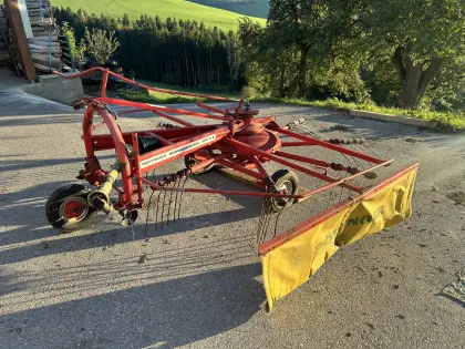 Pöttinger Schwader 322 U
