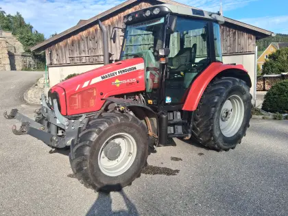 Massey Ferguson 5435 Dyna-4
