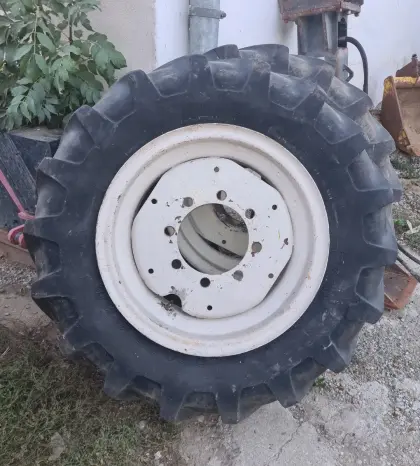 Steyr T80, T84, T86, T180 Original 24 Zoll Kompletträder
