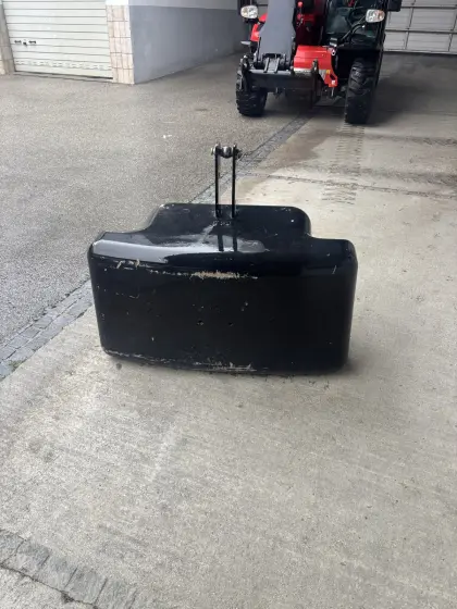 Frontgewicht 750 kg