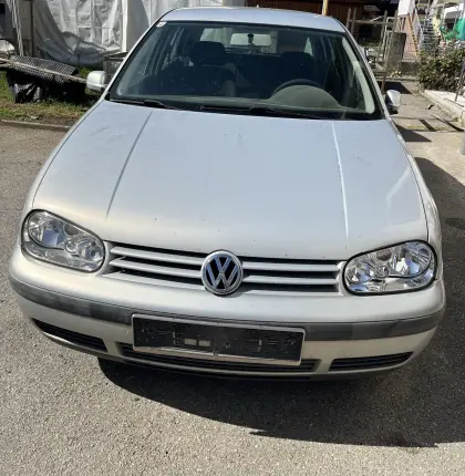 VW Golf 4