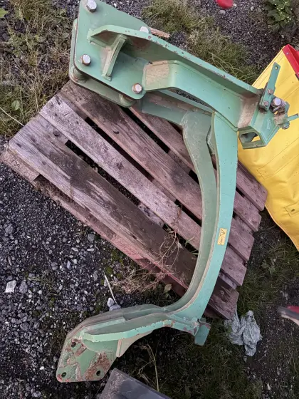 Fendt 400 Vario Frontladerkonsole, Hauer Oberrahmen