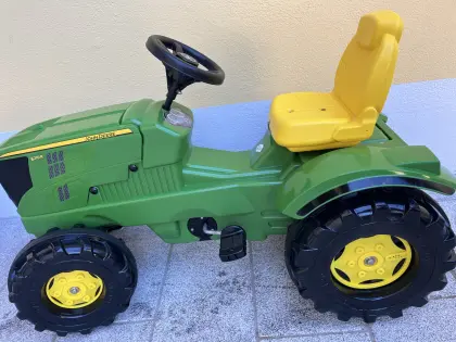 Trettraktor John Deere 6210R