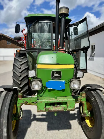 John Deere 2040