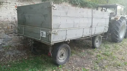 Zweiachs-Anhänger für Traktor