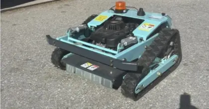 Ferngesteuerte Mähraupe Vario Tech VT-MR550-7,5 PS