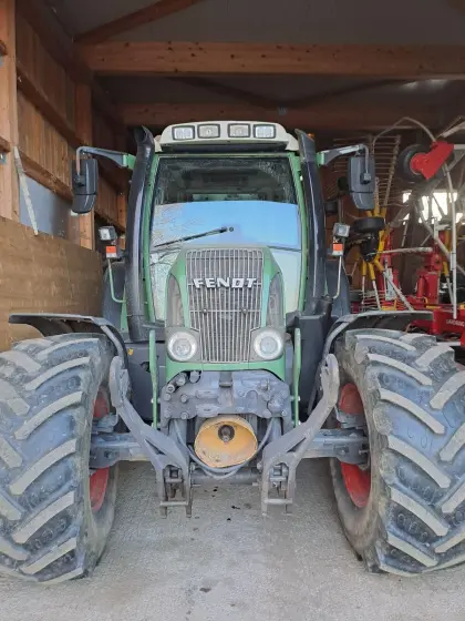 Fendt 410 Vario COM 1